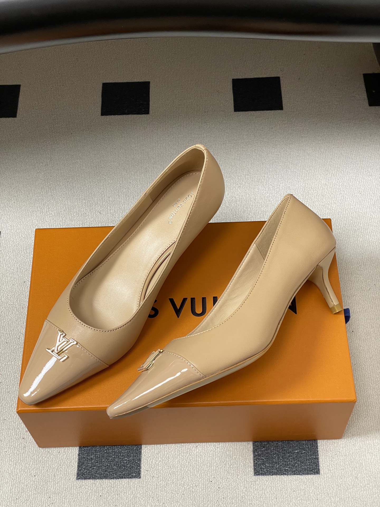 Women's high heels